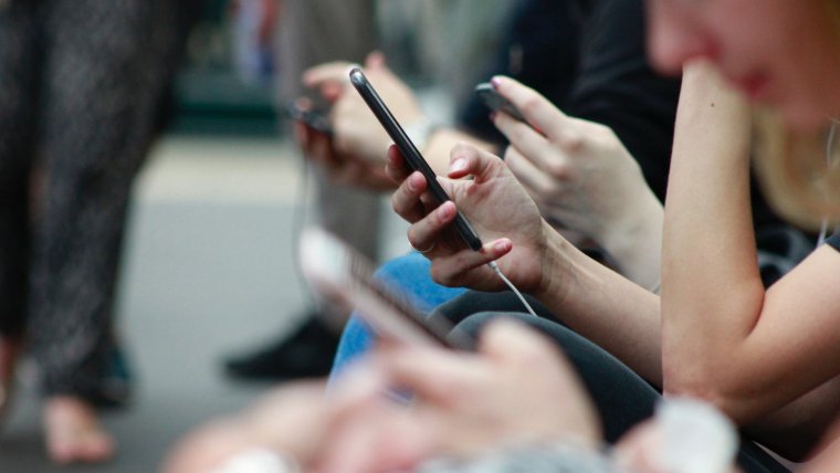 En los últimos años se han popularizado las apps para ligar o encontrar pareja.