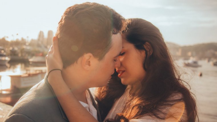 Los labios son una zona erógena altamente sensible.