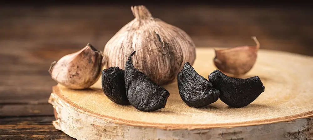 Todo sobre el ajo negro, cada vez más popular 