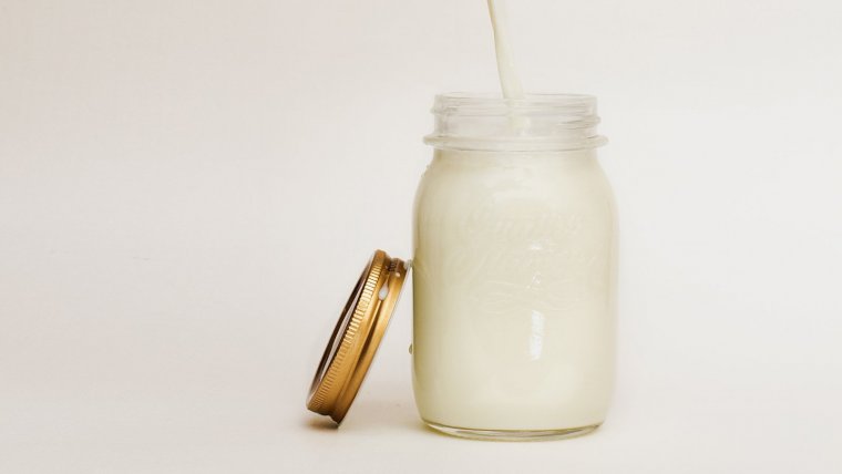 El kefir de leche es uno de los tipos de kefir más popular y consumido. 
