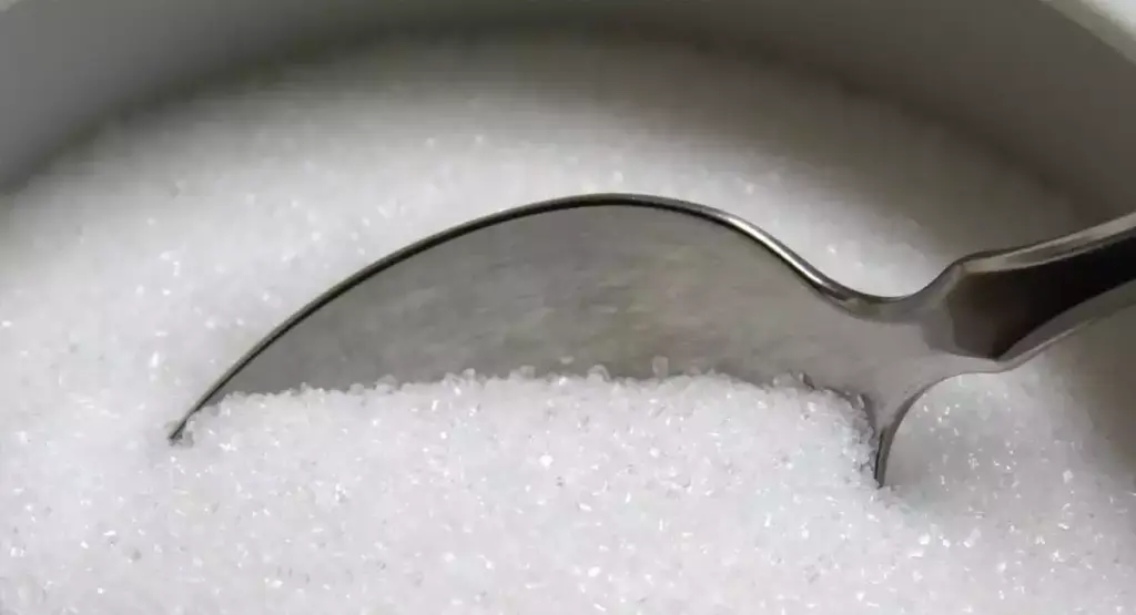 Los aditivos alimentarios sirven para conservar los alimentos, potenciar su sabor o alterar su textura. | viviendolasalud