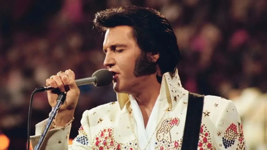 Cantantes famosos que murieron de sobredosis - Elvis Presley | .