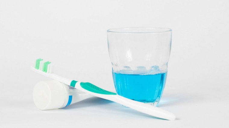 Las llagas en la boca se pueden curar con la utilización de enjuagues y dentífricos específicos.
